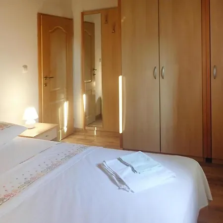 Holiday Flat Mareta Jusupi-Seline - Cdn05101F-Dya Apartmán *